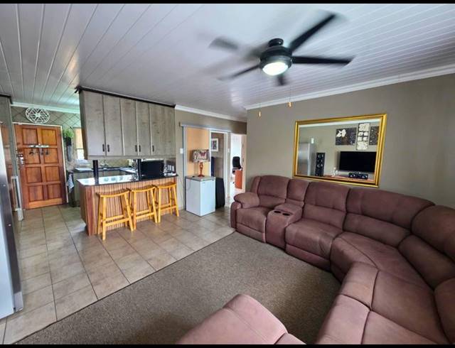 3 BEDROOM TOWNHOUSE FOR SALE IN BIRCHLEIGH